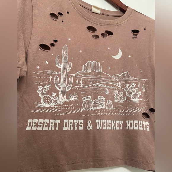 Desert Days & Whiskey Nights crop top t-shirt - Picture 2 of 3